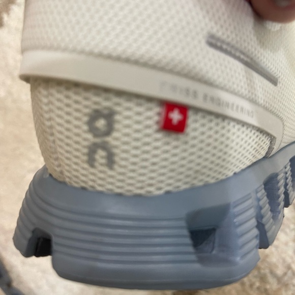 ON sneakers - Picture 5 of 12